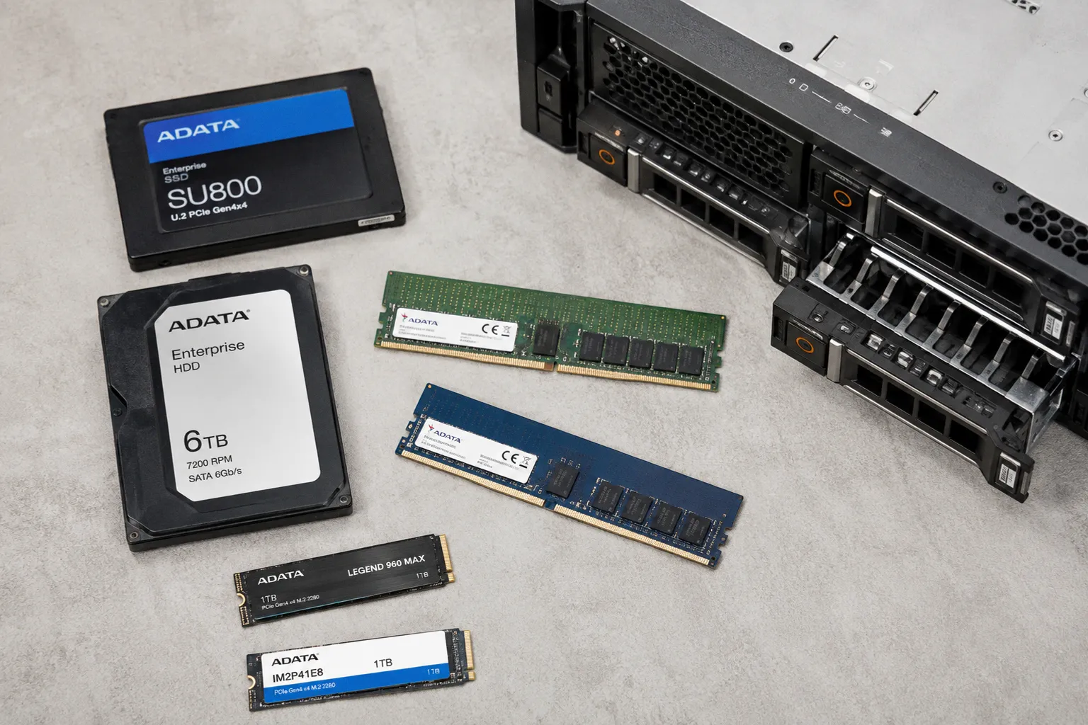 Adata bündelt Enterprise-Speicher für KI-Server und Edge-Computing