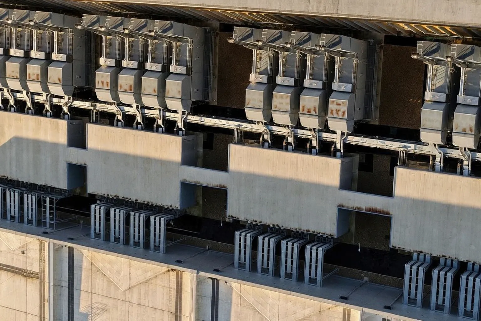 Bitzero und Vertiv kooperieren bei KI-Infrastruktur und HPC-Rechenzentren