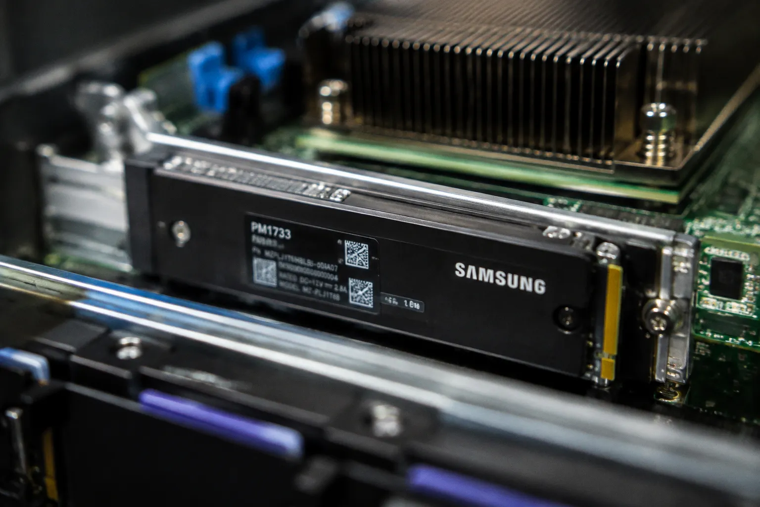 Enterprise-SSD-Markt: Umsatzsprung auf 37,6 Milliarden Dollar durch KI-Nachfrage