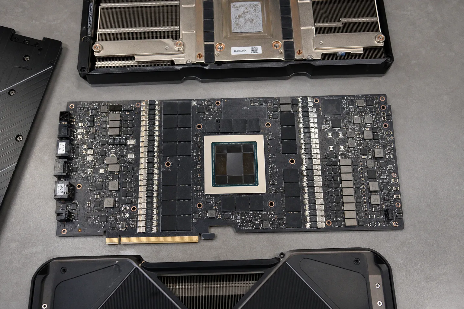 Rechenzentren der Zukunft: Strategien für KI-Hardware und GPU-Architekturen bis 2040