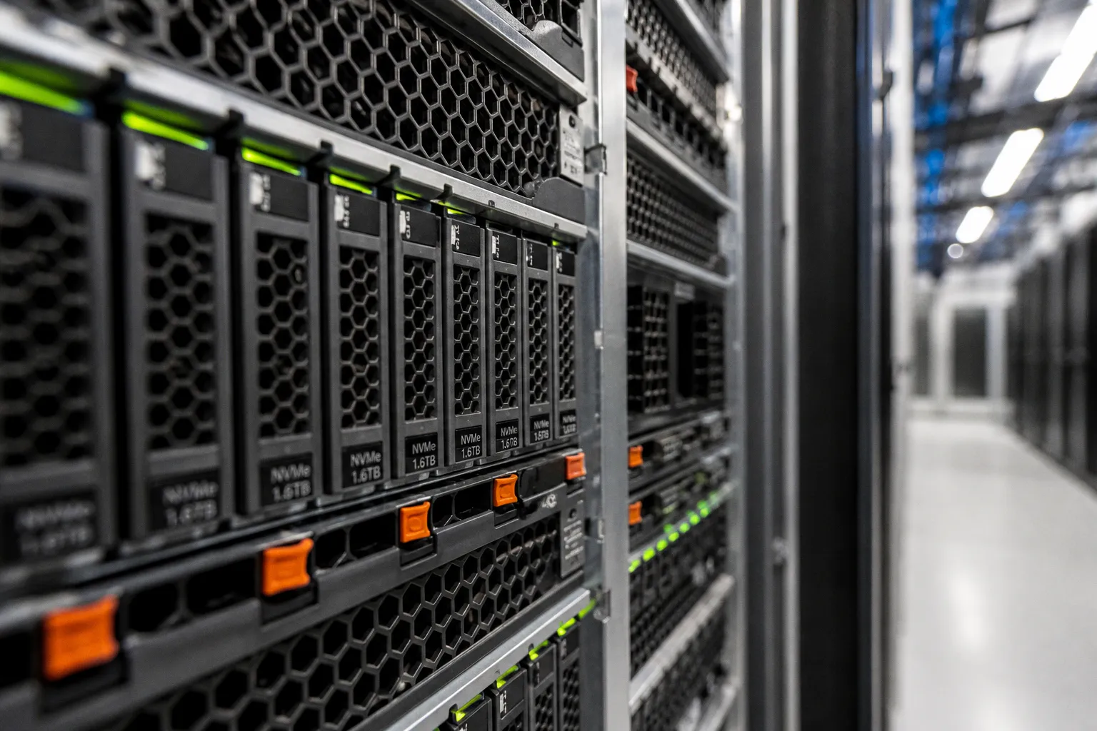 Rechenzentrums-Trends: Warum Effizienz und Rack-Integration die KI-Infrastruktur bestimmen