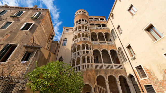 Palazzo Contarini del Bovolo